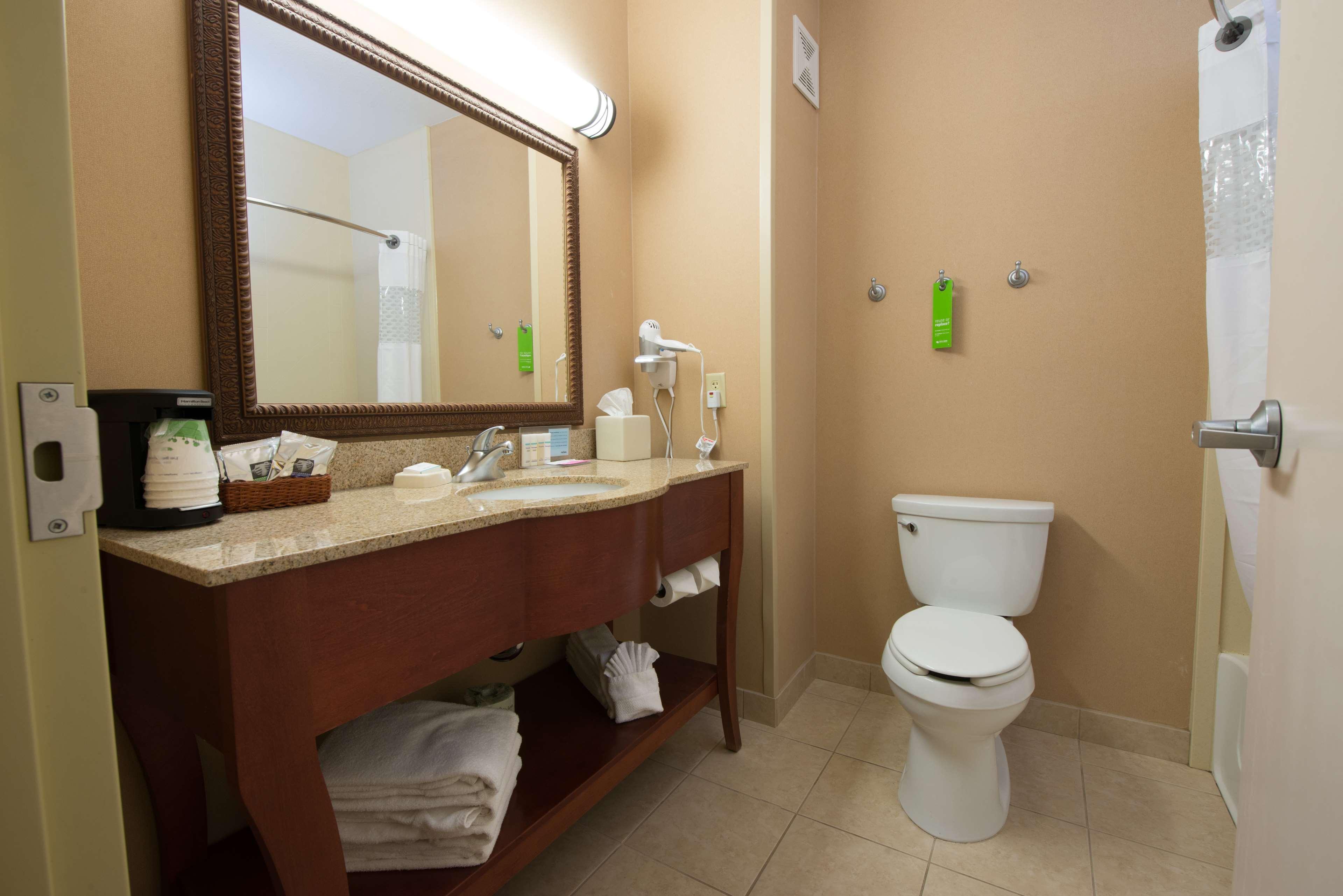 Hampton Inn Μπίσμπαρκ Εξωτερικό φωτογραφία